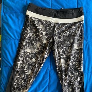 Lululemon floral workout pants